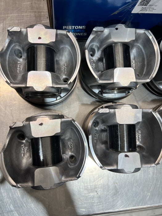 6.4 Ford Powerstroke Maxx Force Pistons w/rings "Scratch and Dent"